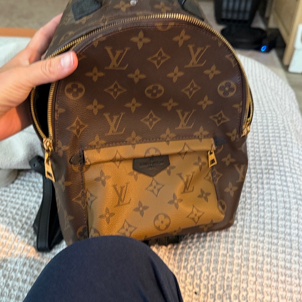 Backpack - Picture 3 of 3